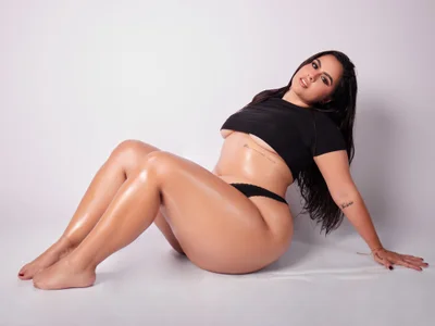 KattyPortman radiate beauty Immagine 