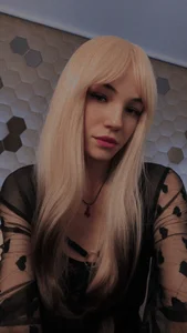 Lily_Me Public Pic 6