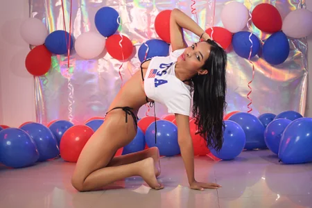 Daliana_Beck ❤️🤍💙 Red Hot July❤️🤍💙 Hình 3