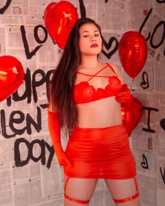 nala_evanss_: Public ( 5 фото)