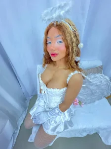 Helena-Fits 🤍🪽 I am your sweet angel who watches over your dreams 🪽🤍 . fénykép