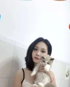 Mengmeng18's XXX Nude Photo 2