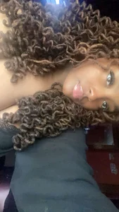 Bratty-Valentina Public Pic 2