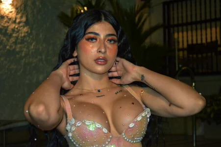 LianneRougue_ a beautiful mermaid for you. Pic 3
