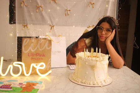Megaan_Greey: A New Year to Continue Enjoying Next to You 🎂🎈🎉🥰 ( 4 фото)