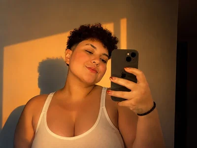 curly_cam_queen_69's XXX Nude Photo 2