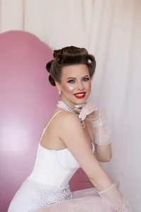 HelenBenit: juicy photos ( 4 фото)