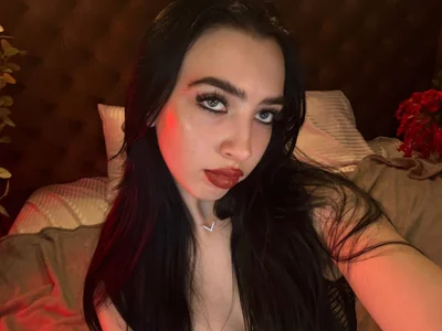 WildKittenX_ something hot... Poză 2