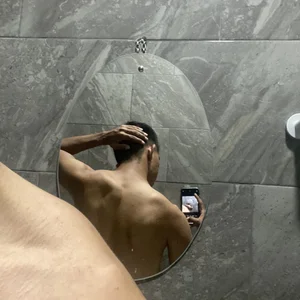 Papi-Hot- Public Billede 3