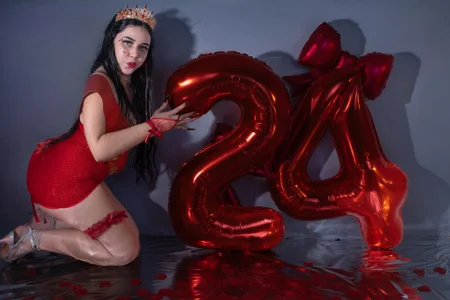 melaniecooperr HAPPYYY BIRTHADAY🔥💥✨ Pic