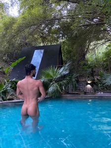 Emmet_CollinsJS Enjoying my time Bilde 8