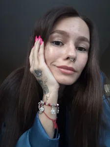 girl_with_snaketatto0 Public Foto 2