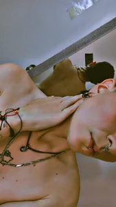 _Hannah_Hot Public зображення 2