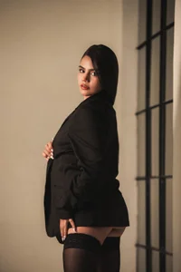 IvyEllis sexy, elegant, and mischievous 😍 Pic 4