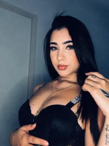 nathalymooree You need a Latina girl like me Pic 2