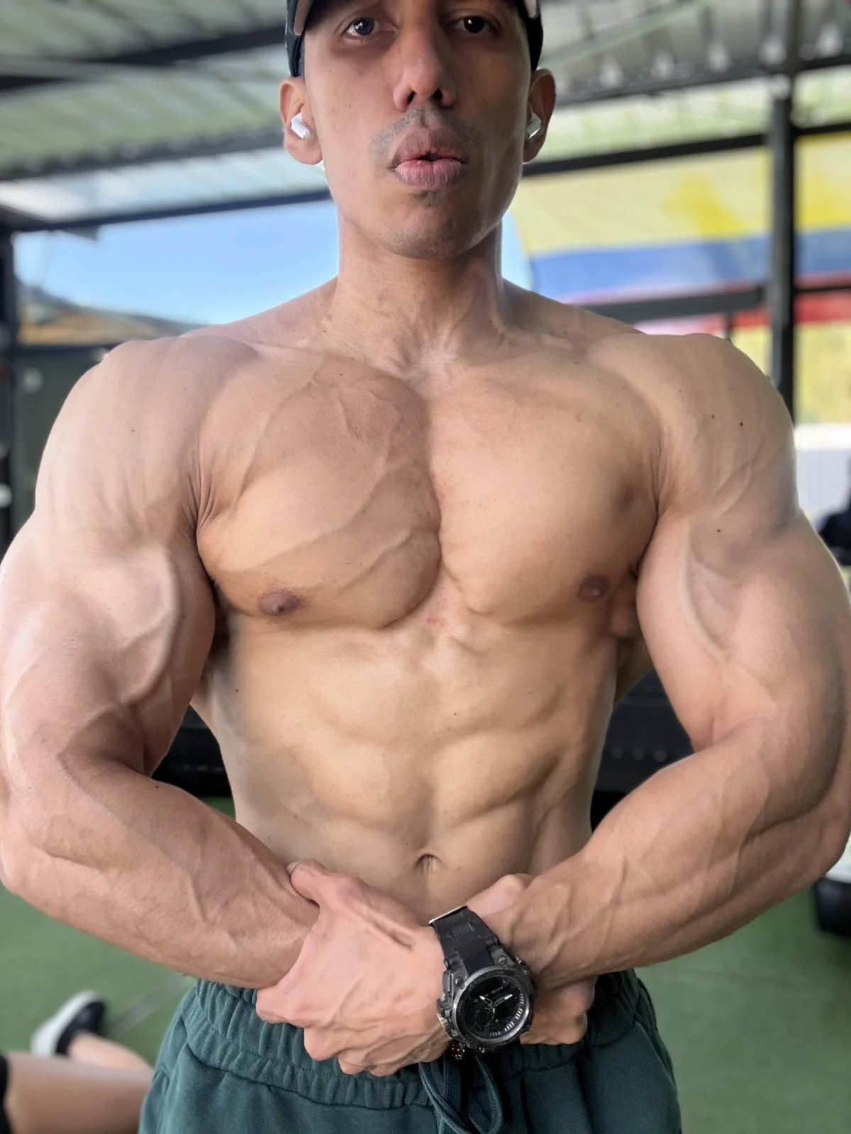 صور Erik_castle الرائجة  2031