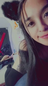 tokito_mitsuri Your words shake me, they make me fall in love 🌺  5টি ছবি