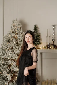 LiraRevery Dark Queen Pic