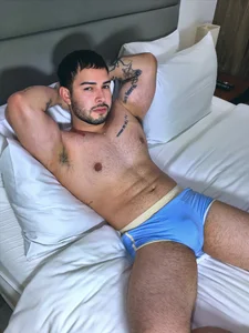 zyann__'s would you come to bed? Sex Photo 1