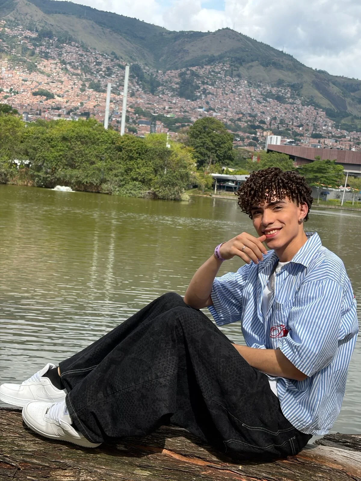 Foto em tendência de Monyel_Blake 572