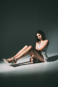 PollyLanders Velvet Light Pic 3