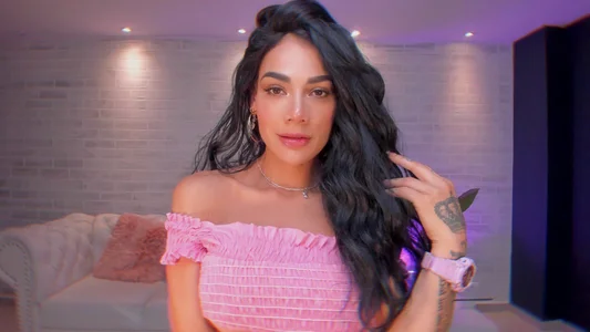 BellePearson SEXY Pic 4