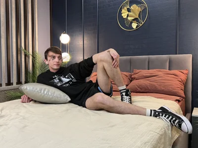 John_Mellow John makes you horny Pic 3