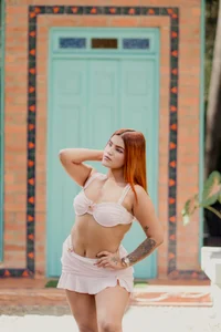 ZharaRousse's 🌸👅 Sex Photo 1