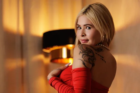 MadelineShine Red Desire Foto 6