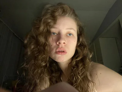 MaudClivePublic图片