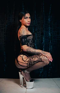 Ale_250900のme more heelsの 2枚の写真