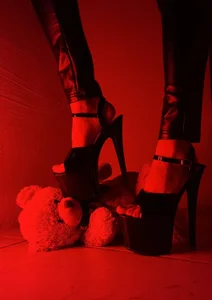 Mistress__Alice_ Public รูป  8