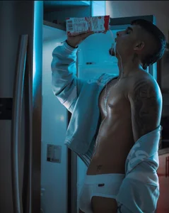 iamcamiloo_ Milk Foto