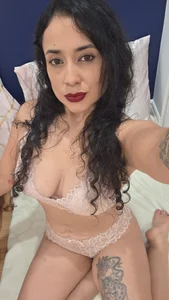 Laia_07 Public Pic 3