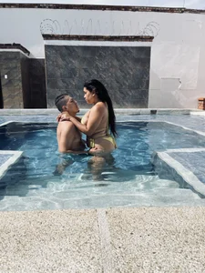 Liana_Asaff Pool party 圖片 5