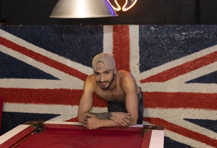 JACKMARCKOS PLAYING BILLIARDS Foto 2