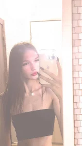 Browni_Kiss Public Foto 3