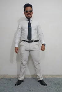 KalethBigDick white suit  5. fénykép