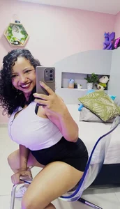 CandelaCool_ kullanıcısının “Smiles, looks… and temptation in every photo 😈” albümü -  2 fotoğraf