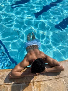 Phillip_collinss Get a little wet with me💦 Pic 3