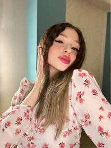 Kimsweet7 kullanıcısının My happy birthday 🥳 albümü -  2 fotoğraf