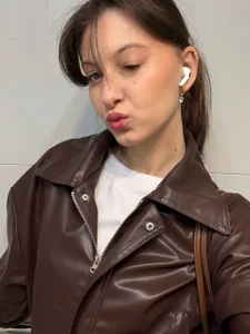 LouiseChavez monday evening things 🌇 Pic 2