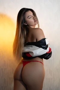 megann_glow A little more sporty🖤 зображення