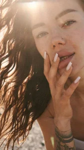 LucyVixxen Public Foto