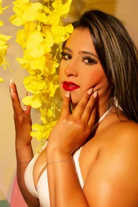 Nicky_gh Coconut and pineapple flavor 💦🥥🍍 Gambar 5