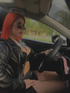 MadelineFox My car's on fire 😈🔥🔥 Pic 3