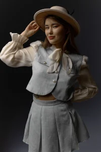 AnneTLi Happiness will never go out of fashion Pic 4