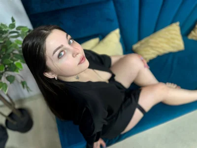 Public od VanessaRaigen  6 snímek