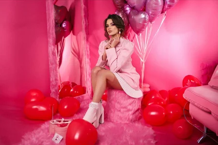 HeavenHere_ pink love Bilde