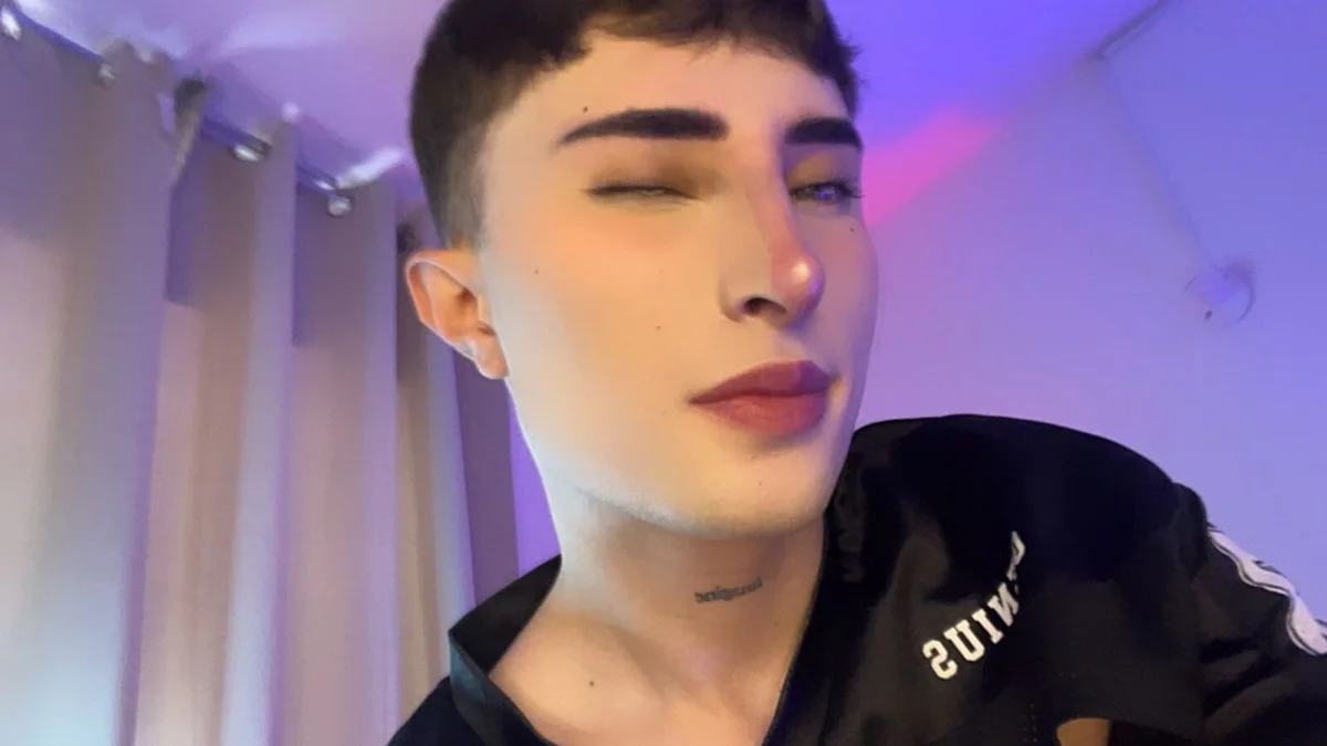 SebastianHilton Gambar Trending 3639